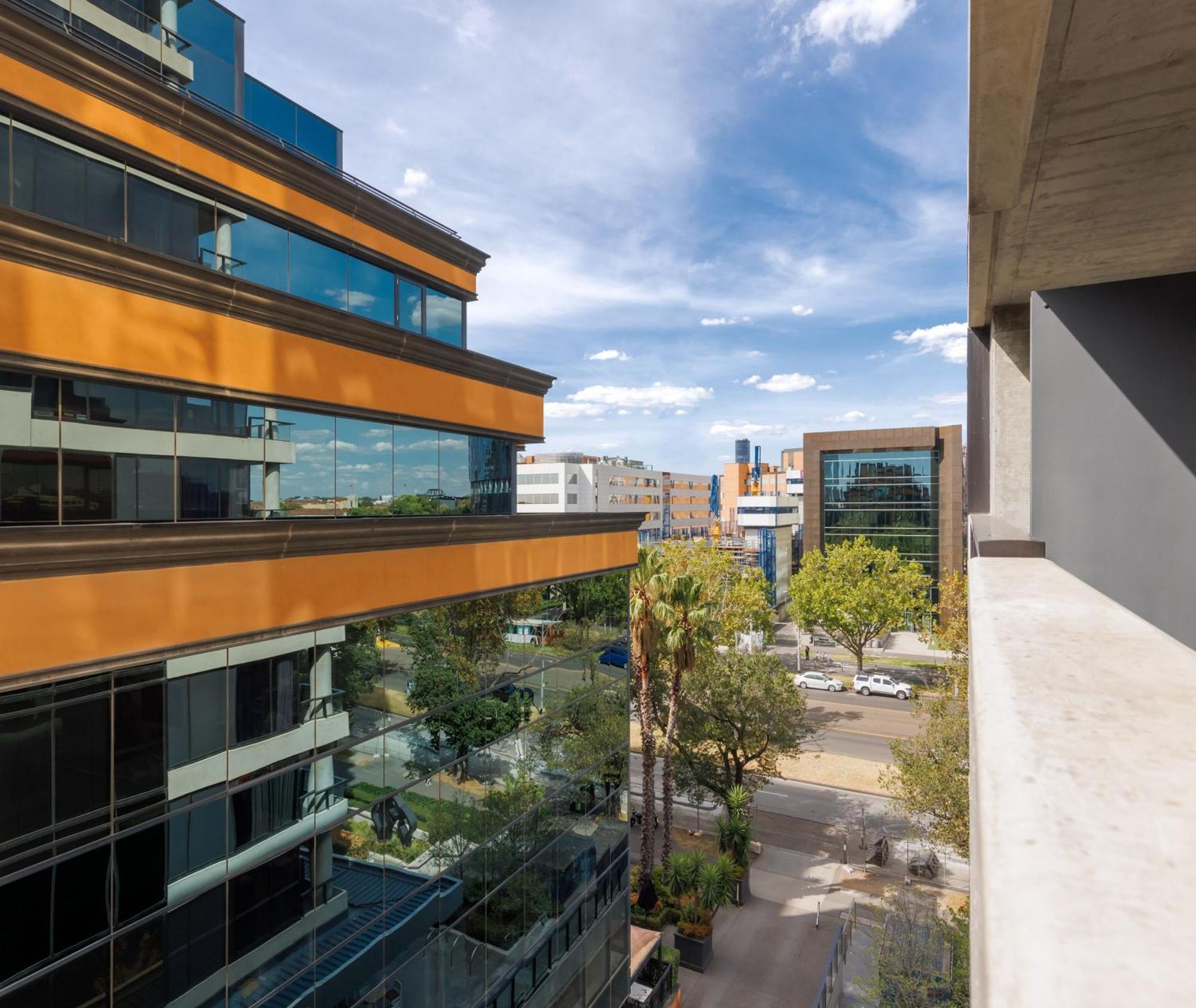 Oaks Melbourne St Kilda Road Hotel Exterior foto