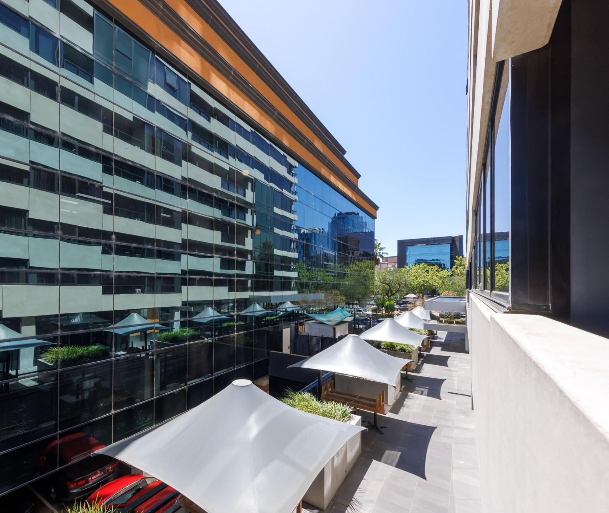 Oaks Melbourne St Kilda Road Hotel Exterior foto